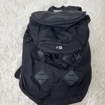 블랙 메쉬 백팩 뉴에라