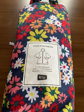 kiu 레인 판초