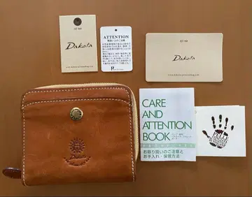 미사용품 Dakota 두겹 지갑 브라운 가죽