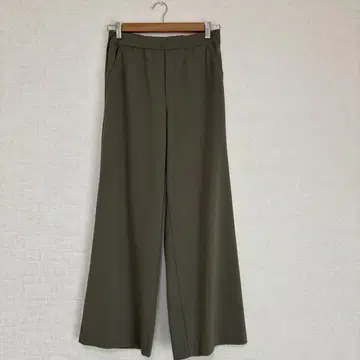 올리브 그린 와이드 팬츠