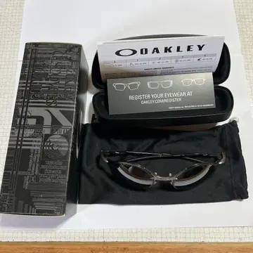 Oakley 테일 엔드 블랙