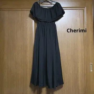Cherimi 오프숄더 블랙 롱 원피스