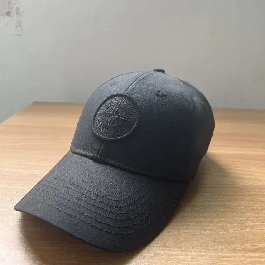 Hello Sunrise Ball Cap White Navy on Bunjang Global Site.