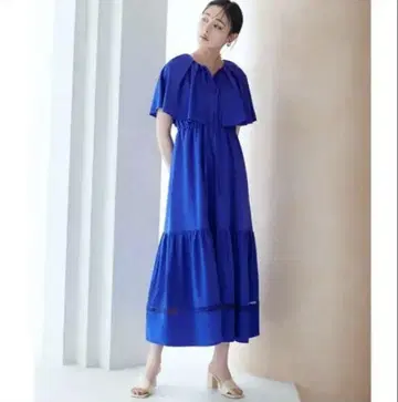 RUIRUE BOUTIQUE 케이프 개더 원피스