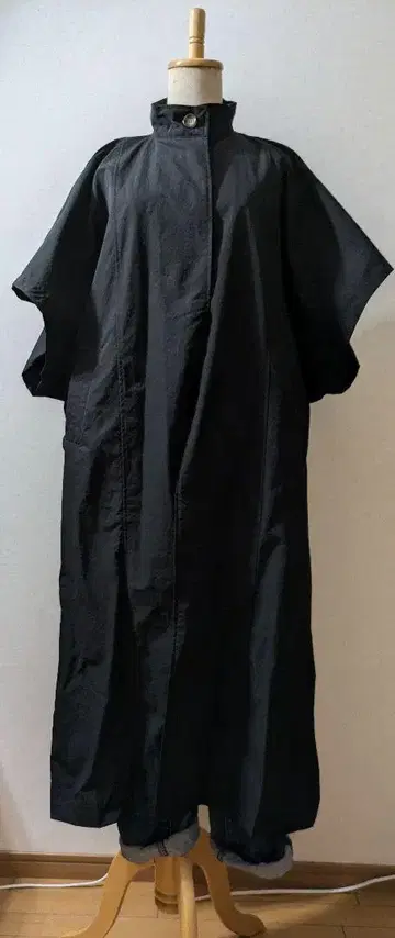 안티로자 블랙 롱 코트