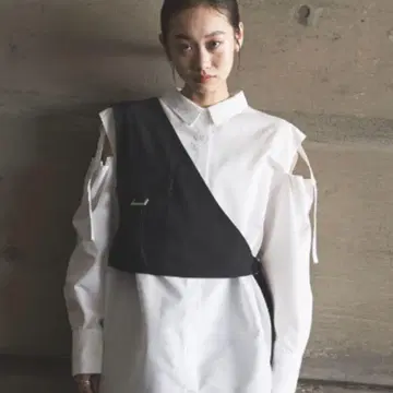 VACANCY 블랙 뷔스티에