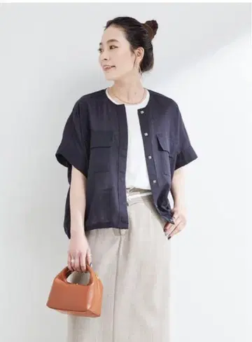 새상품 B.C STOCK 린넨 블렌드 메쉬 SS 돌먼 블루종