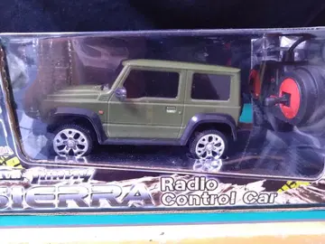 스즈키 짐니 시에라 라디오 컨트롤 카