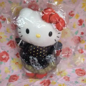초초레어 상품 헬로키티 봉제 인형 드레스 포함