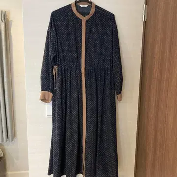 네이비 도트 무늬 롱 원피스
