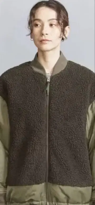 뷰티 앤 유스 나일론 보아 블루종