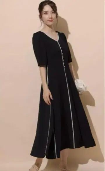 아푸와이저 리셰 배색 라인 레이디 원피스