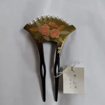 꽃무늬 펄 장식 블랙 헤어콤