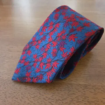 GINZA TAYA 단풍 패턴 넥타이