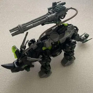 헤이세이 초기 제작 ZOIDS 조이드 다크 호른 전동 프라모델 조립 완료