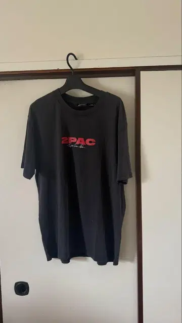 2PAC 블랙 티셔츠