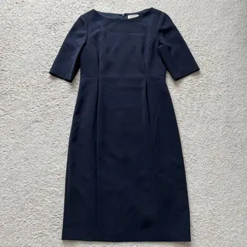 새상품급 유나이티드 애로우즈 반팔 원피스 무릎 기장