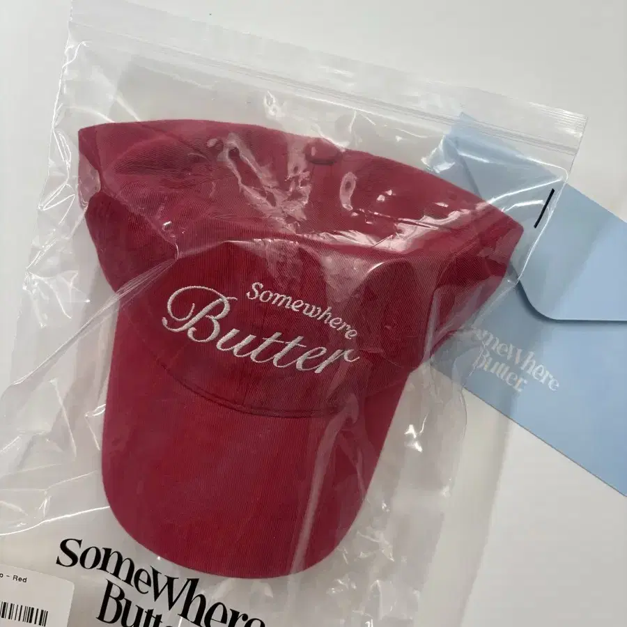韓国人気【SOMEWHERE BUTTER.】Fresh Ball Cap Somewhere Butter Fresh Ball Cap Hat Red on Bunjang Global Site.