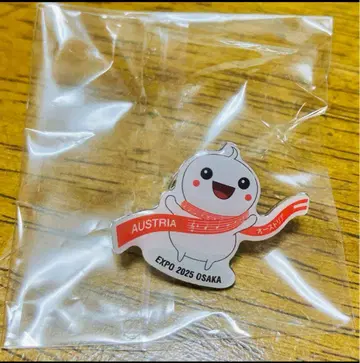오사카 간사이 엑스포 오스트리아 파빌리온 캐릭터 빨흰색 핀 배지 AKA
