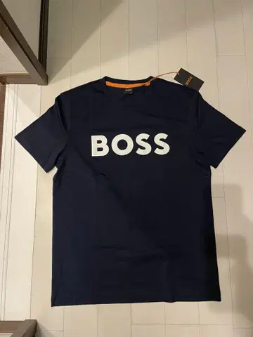 휴고 보스 티셔츠