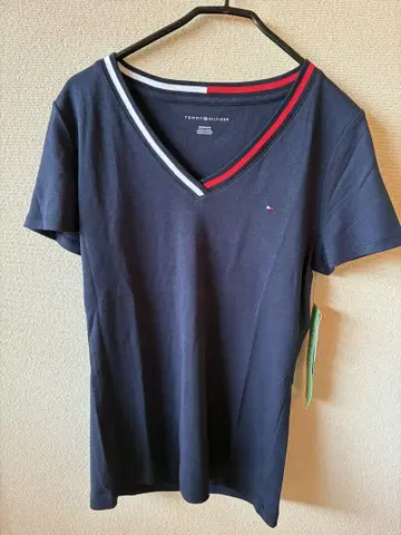 택 포함 새상품 Tommy Hilfiger 네이비 V넥 티셔츠 P/M