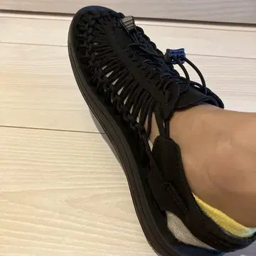 유니크한 샌들 27~27.5cm 오늘 중으로 발송 가능합니다.
