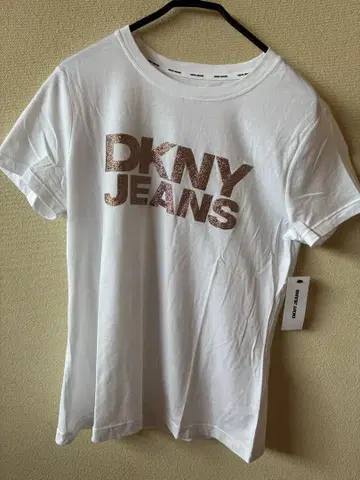 택 포함 새상품 DKNY JEANS 글리터 티셔츠 화이트