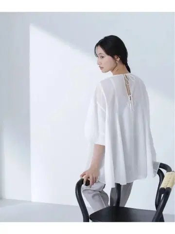 시어 볼륨 블라우스 NATURAL BEAUTY BASIC