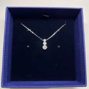 스와로브스키 어트랙트 트릴로지 라운드 목걸이 5414970