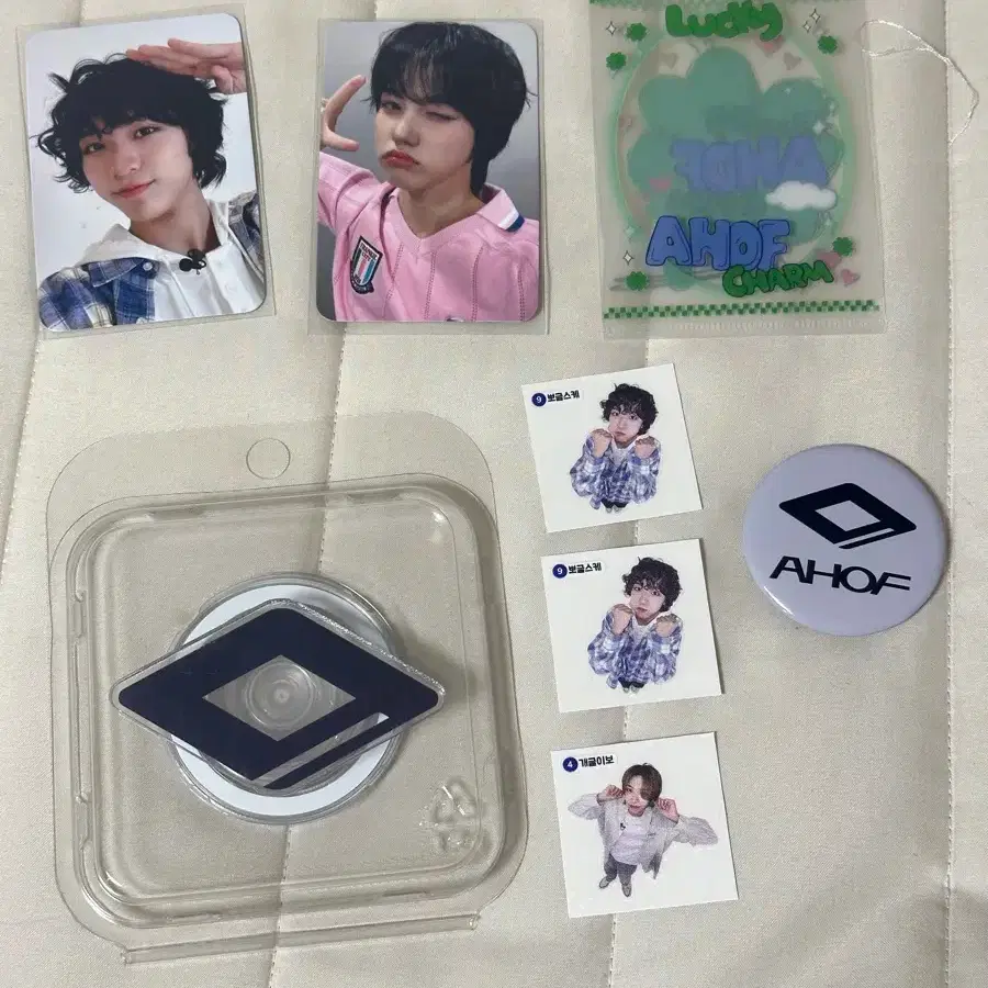 AHOF | 아홉 AHOP photocard Ddibushil Yeokjokong Grip Tok Pin