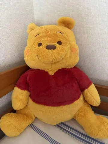 곰돌이 푸 빨간 볼 그랑 봉제 인형 앉은 Ver.