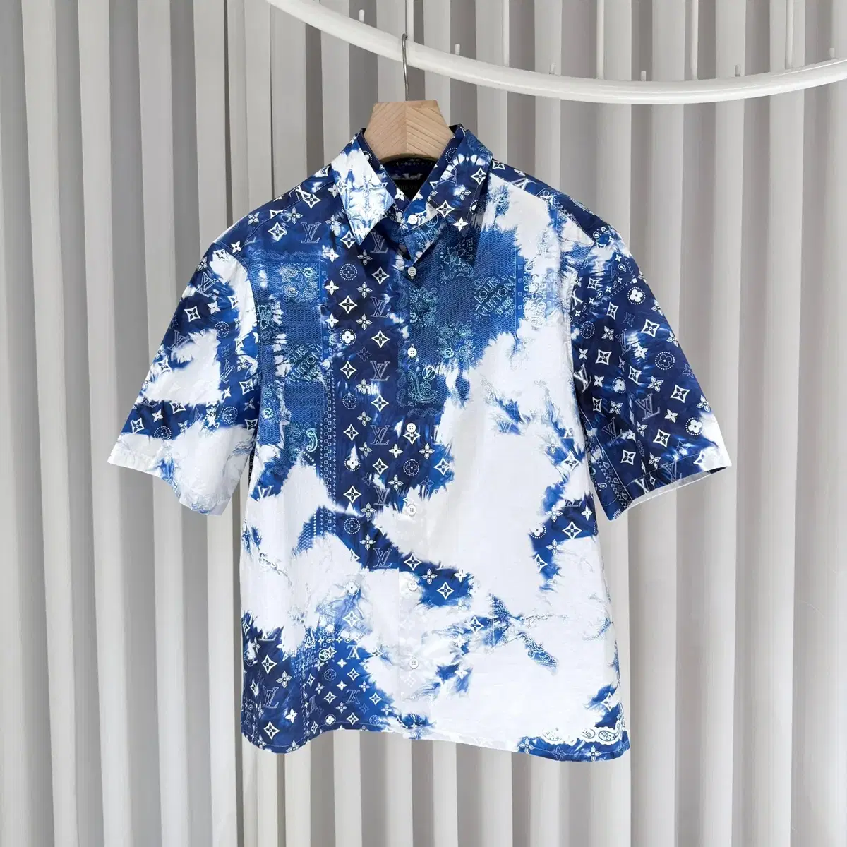 S / Louis Vuitton Monogram Bandana Short Sleeve Shirt | Bunjang Global
