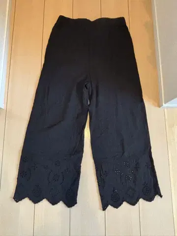 자라 린넨 레이온 스캘럽 레이스 팬츠