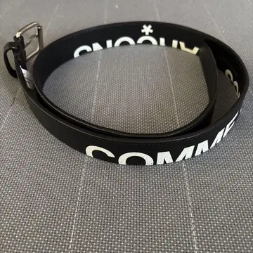 꼼데가르송 로고 가죽 벨트