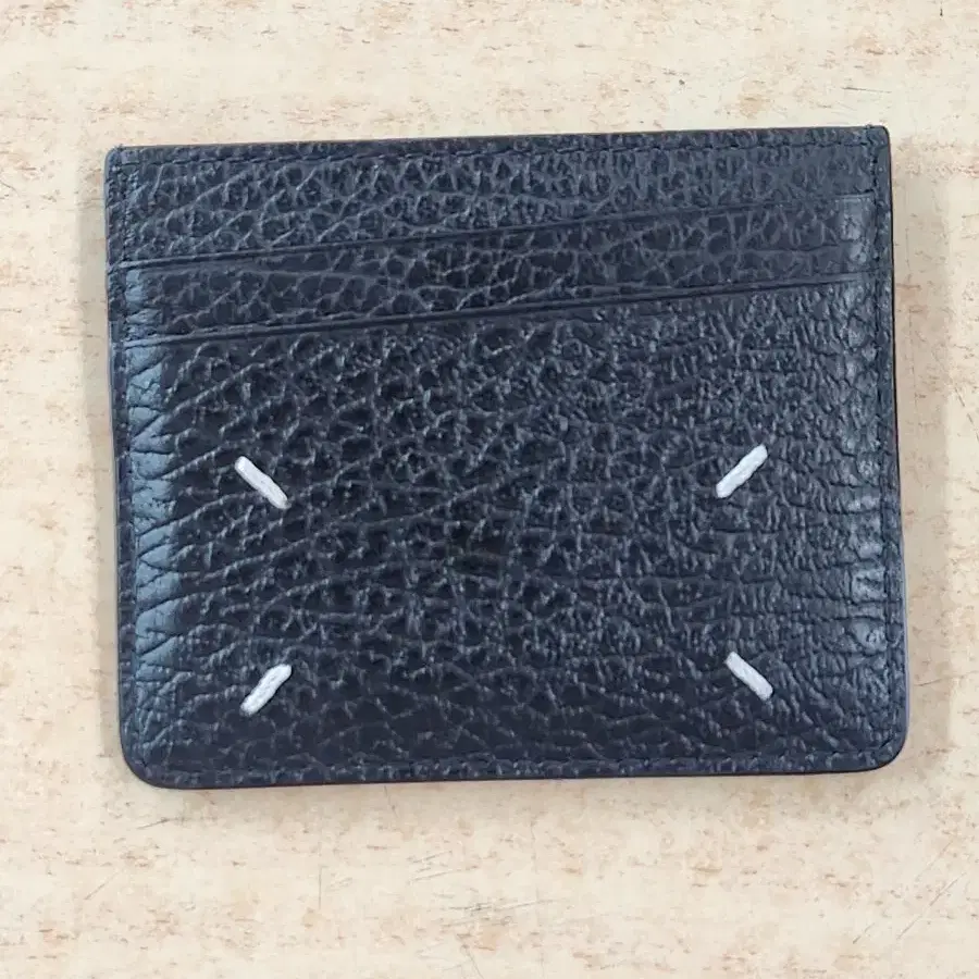 折りたたみ財布 Maison Margiela 24FW Stitched Logo Card Wallet SA1VX0005 P44 Maison Margiela 22SS Unisex Stitched Card Wallet