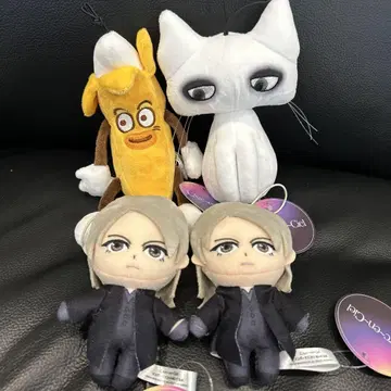 라운드 원 라르크 앙시엘 봉제 인형 마스코트 세트