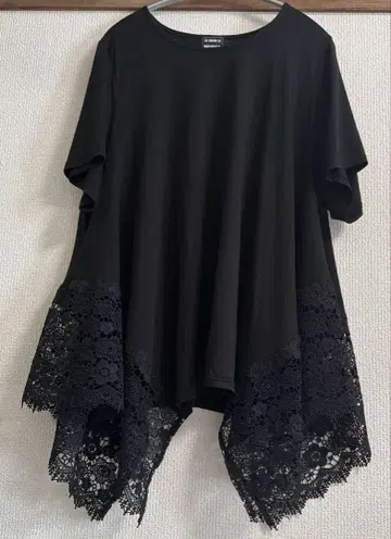 아즈노아즈오라카 19호 마리 쿤토 콜라보 컷소 레이스 티셔츠