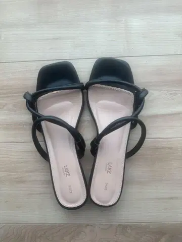 kastane 블랙 샌들 39