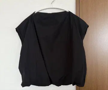 자라 퍼프 탑 블랙 L