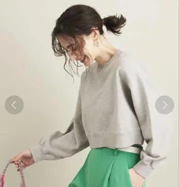 BEAUTY&YOUTH UNITED ARROWS 크롭 맨투맨