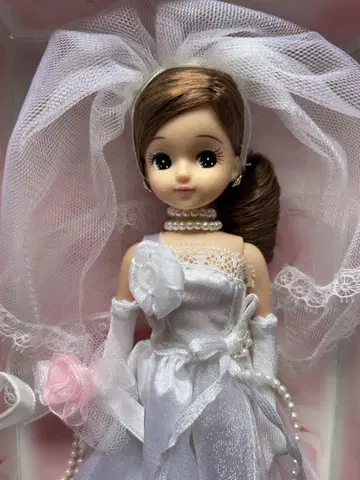 리카짱 Happy Wedding 인형 본체