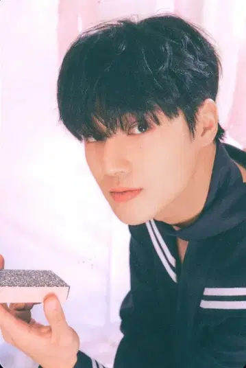 ATEEZ 우영 ANITEEZ in ILLUSION 2/5