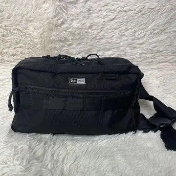 뉴에라 바디 백 힙색 숄더백 파우치 블랙