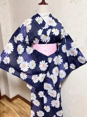 꽃무늬 네이비 블루 유카타와 오비
