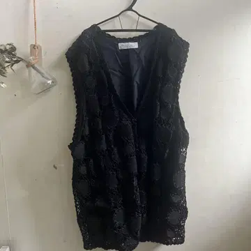블랙 레이스 V 넥 베스트