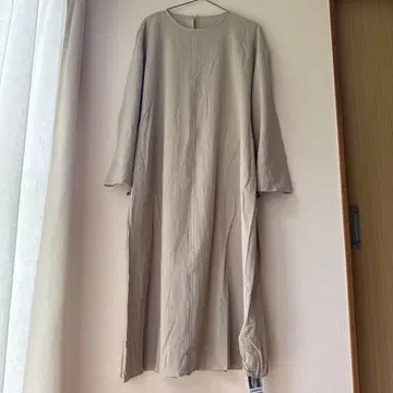 롱 원피스 베이지 긴팔 체형 커버 MUJI 코튼 100% 리본 포함