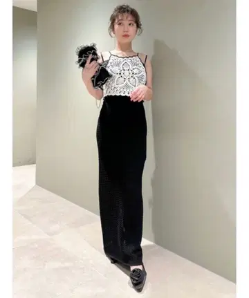 새상품급 크로셰 뷔스티에 도킹 니트 원피스 릴리 브라운