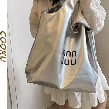 실버 토트백 로고