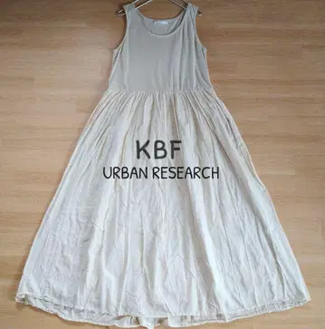 KBF 어반 리서치 이소재 절개 부드러운 롱 기장 원피스