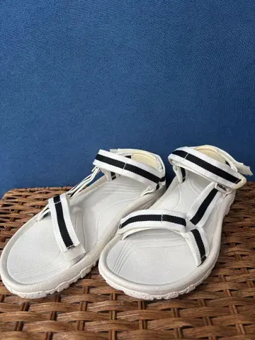 TEVA 허리케인 HURRICANE 사이즈 7 24cm